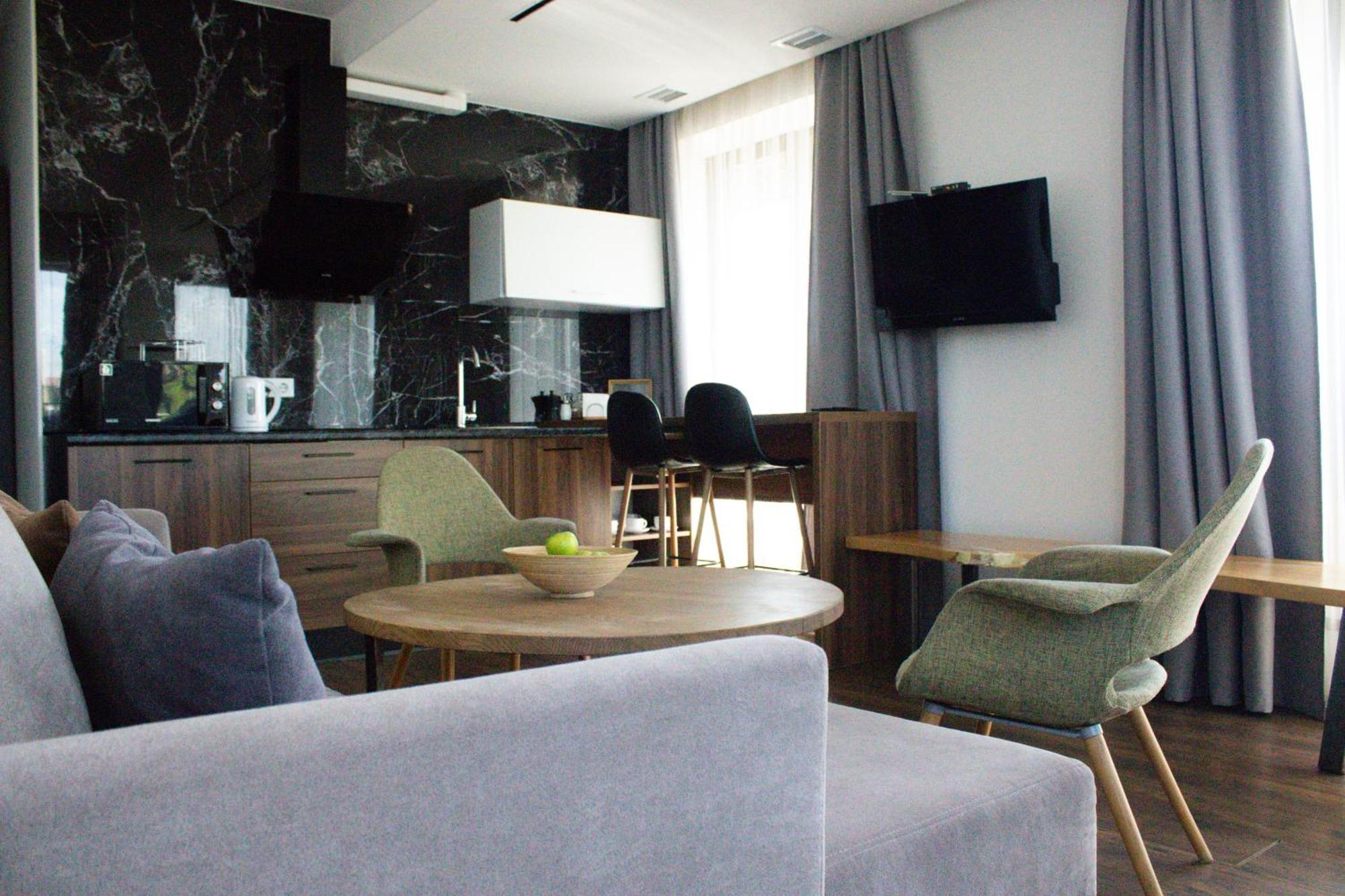 Amsterdam Lviv Apartments Eksteriør billede