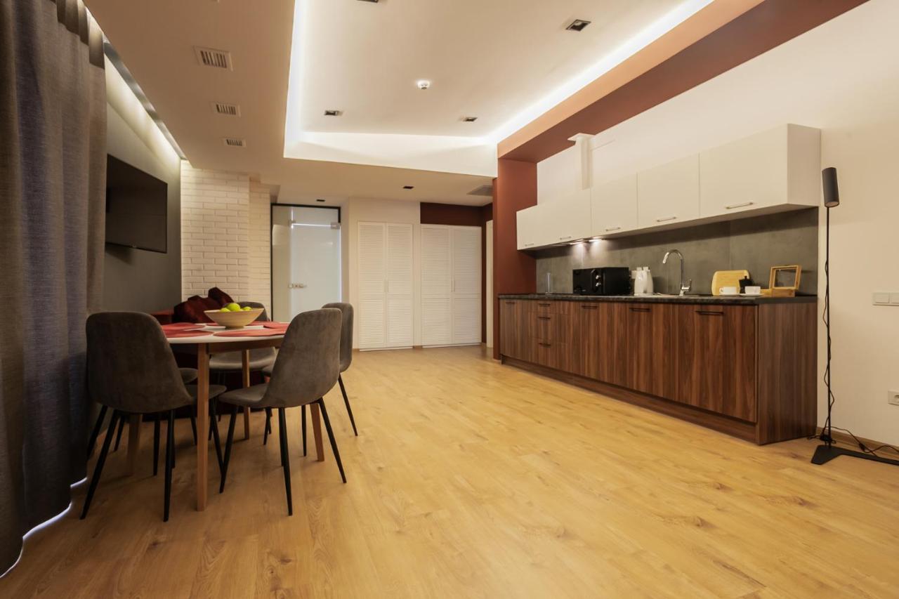 Amsterdam Lviv Apartments Eksteriør billede